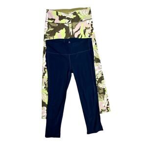2 Pair of Cropped Leggings Women's Medium Calvin Klein & Gap Fit Yoga, Athletic